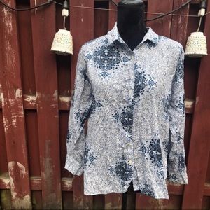 H&M Blue and White Button Down Shirt